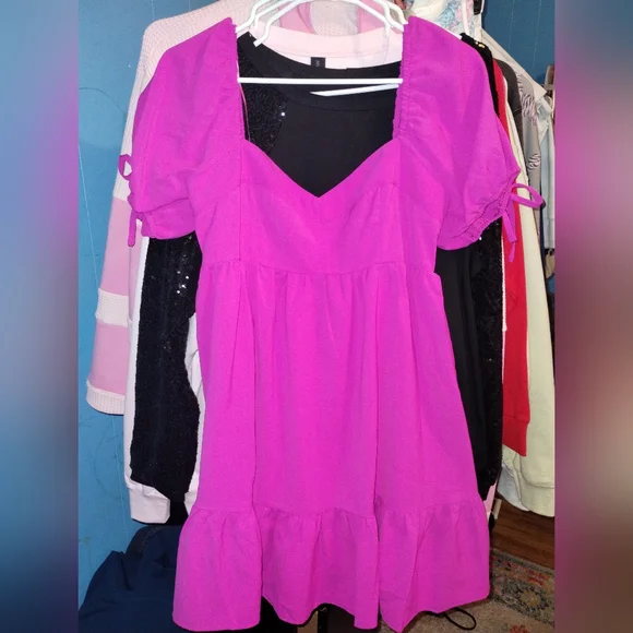 NWOT Magenta Dress with Puff Sleeves - Picture 1 of 3
